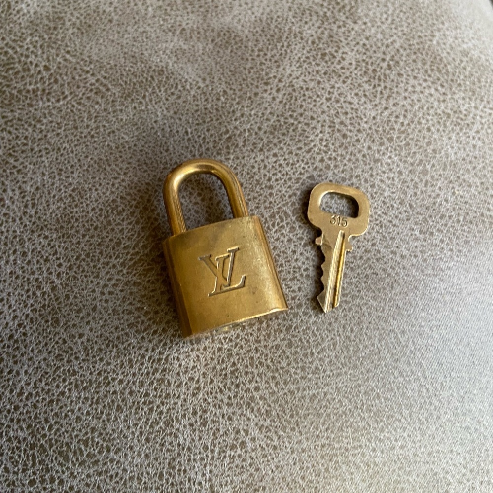 Louis Vuitton LV Lock and Key, #315
